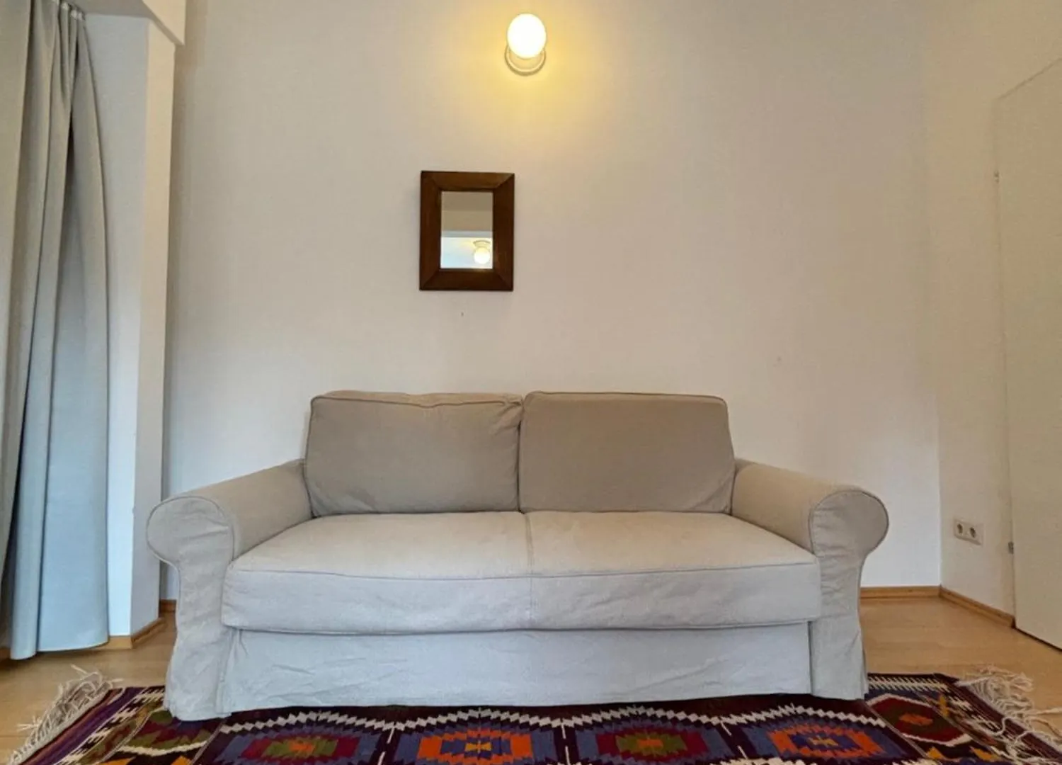 Grosszuegiges Apartment In Historischem Gebaeude Vienna
