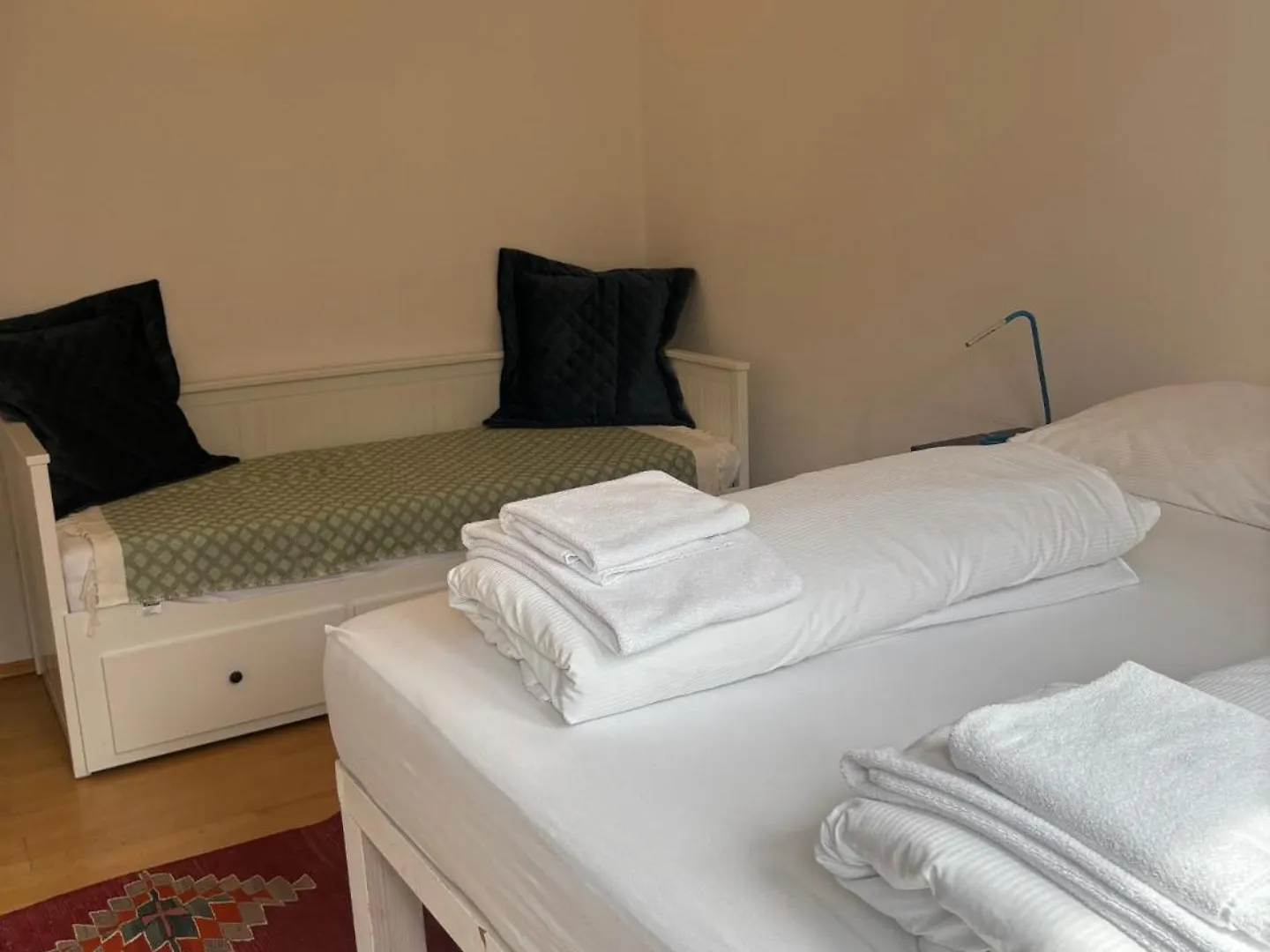 Grosszuegiges Apartment In Historischem Gebaeude Vienna