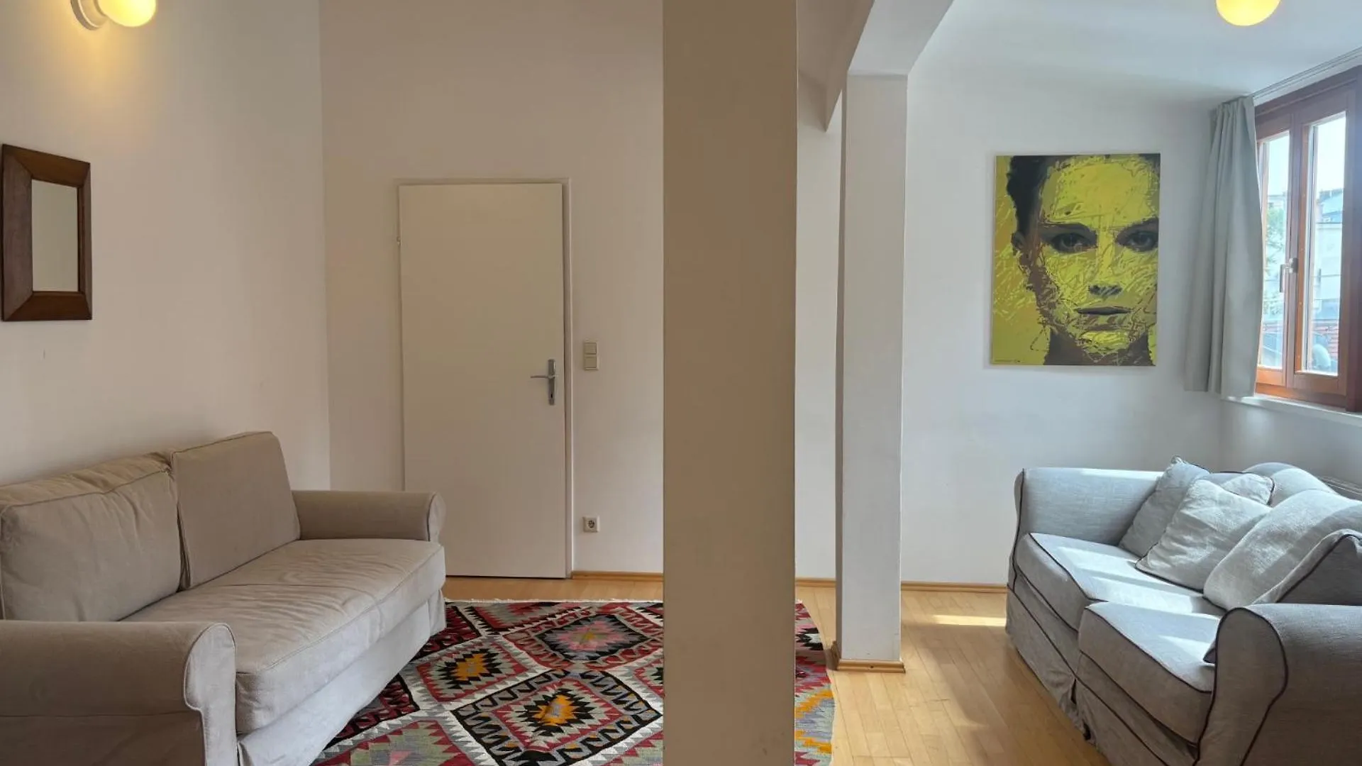 Grosszuegiges Apartment In Historischem Gebaeude Vienna