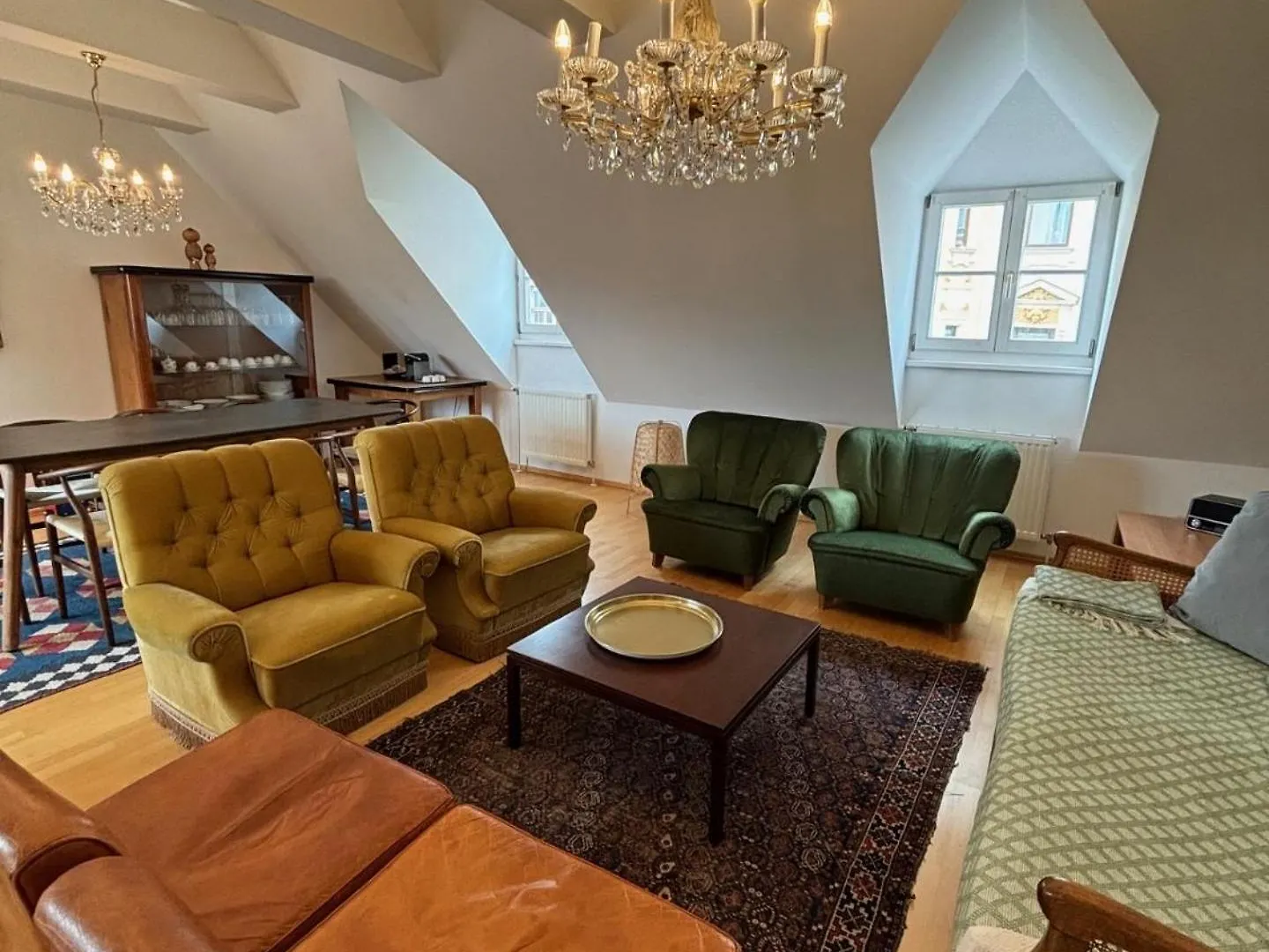 Grosszuegiges Apartment In Historischem Gebaeude Vienna